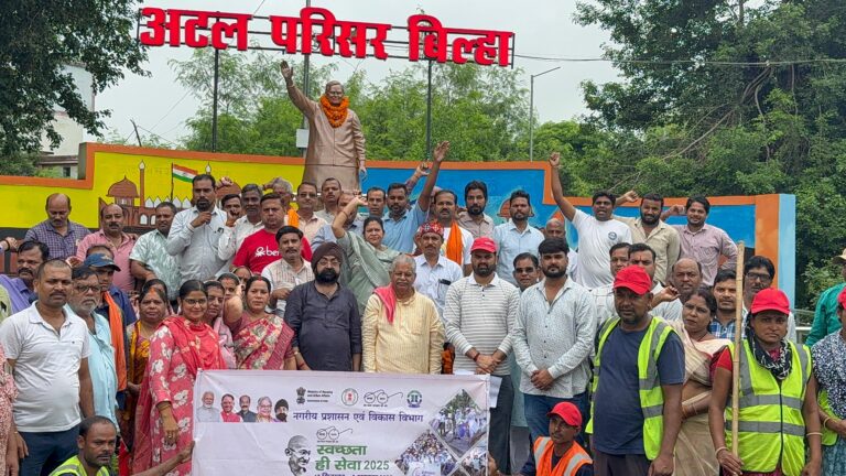 सेवा पखवाड़ा अभियान के तहत आयोजित कार्यशाला में शामिल हुए पूर्व विधानसभा अध्यक्ष धरमलाल कौशिक