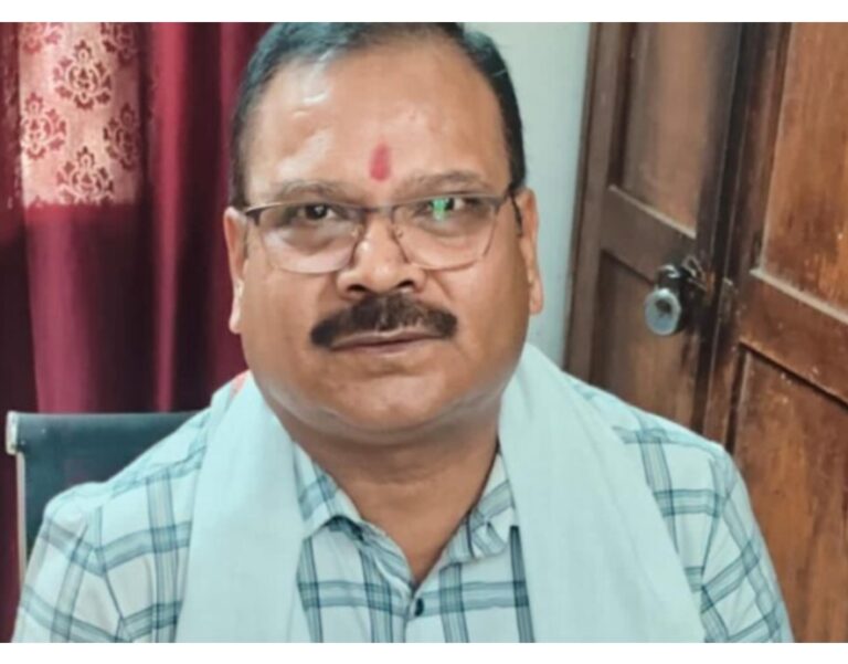 बिलासपुर में एसीबी का बड़ा एक्शन, 15 हजार की रिश्वत लेते न्यायालय का बाबू रंगे हाथ गिरफ्तार